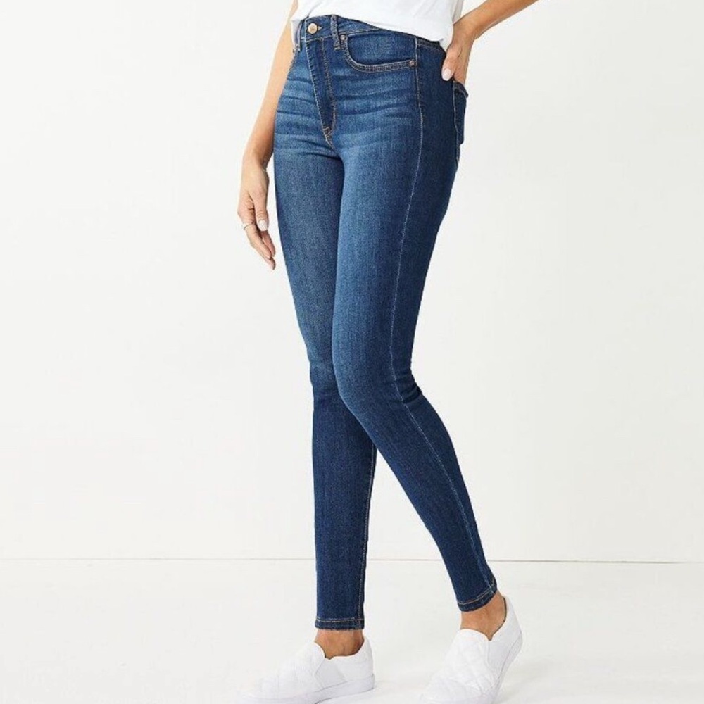 D. Jeans High Rise Skinny Ankle Jeans 12P